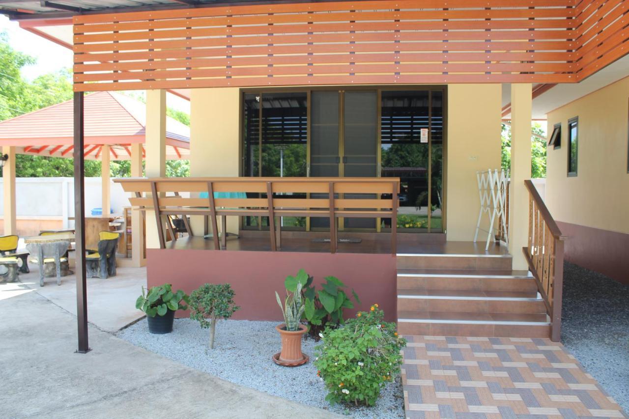 Naluemon Village Fh 1 Rayong Eksteriør bilde